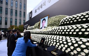 故이재석 경사 왜 홀로 출동했나…동료들 “영웅 만들어야 한다, 함구 강요당했다” 폭로 [세상&]