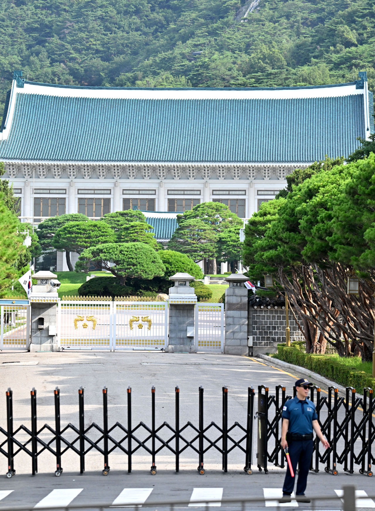 단독]李정부, 경찰 경호부대 청와대 이전에 45억 투입 의결 - 헤럴드경제