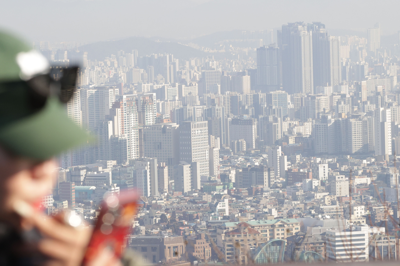 지난 1월 2일 서울 남산에서 바라본 서울 시내 모습. [연합]