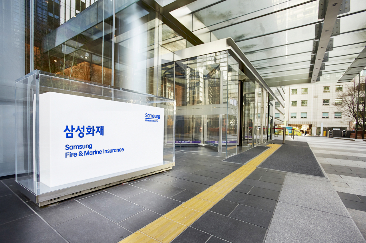 삼성화재는 지난 12일 경기도 여주시 방재시험연구원에서 한국건설기술연구원, 한국화재보험협회 등과 개인형 전동 이동장치 (Personal Mobility, PM) 보관·충전 구역의 실물 화재 실험을 진행했다.[삼성화재 제공]