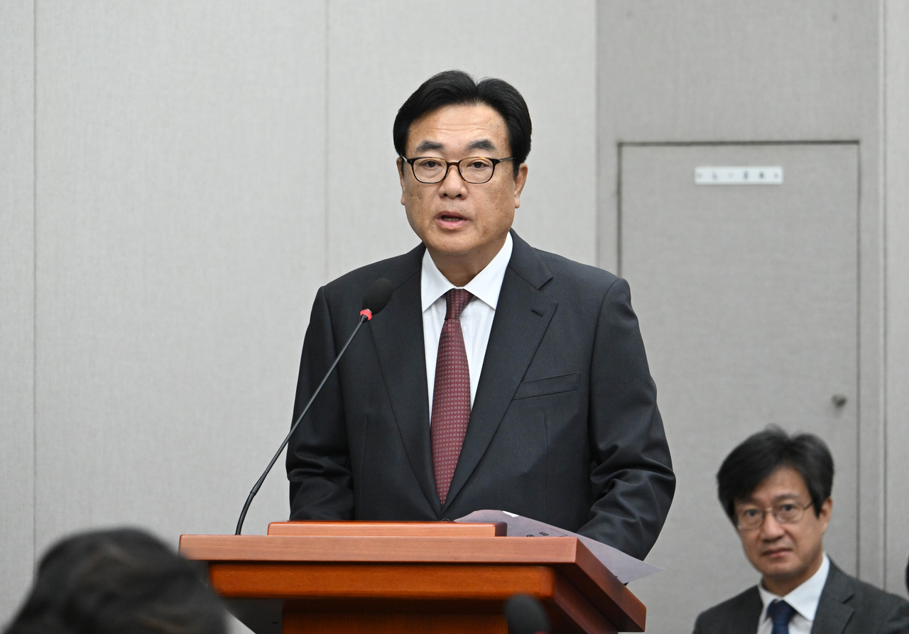 Chief of Staff Chung Jin-seok attends a National Assembly audit session on the Presidential Office, National Security Office, and Presidential Security Service at the National Assembly in Yeouido, Seoul, on the morning of November 1, 2024, and provides a report on his work. (Im Se-jun / The Korea Herald)