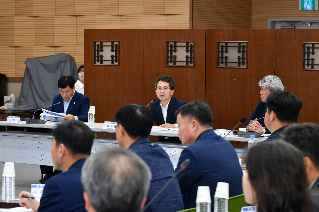 유정근 영주시장 권한대행이 준비상황보고회에서 발언하고 있다.[영주시 제공]