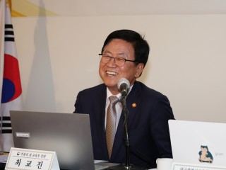 최교진 1호 브리핑 ‘고교학점제 개선안 발표’ 돌연 취소, 왜?[세상&]