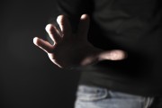 [단독] 악마로 돌변한 사촌 오빠…그녀는 겨우 중3이었다 [세상&]