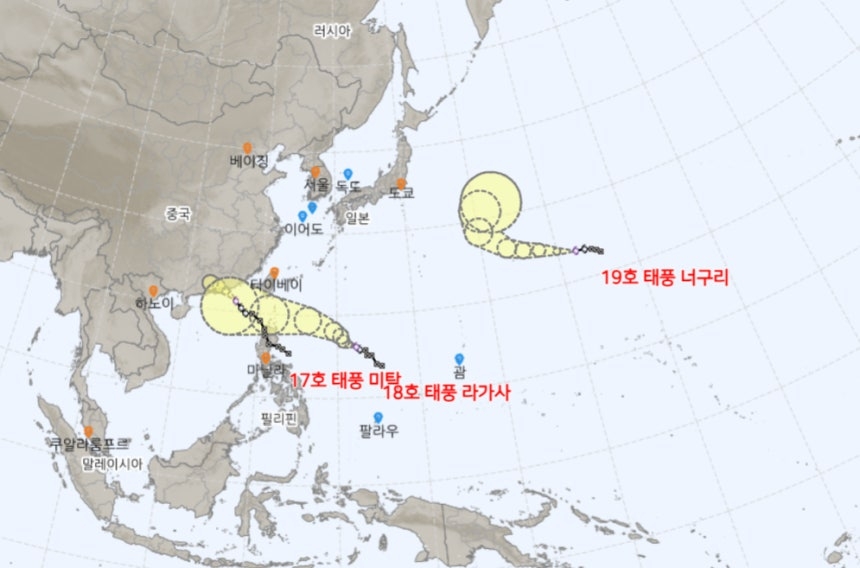 북서태평양에서 발생한 3개의 열대저압부가 모두 청소년 토토사이트 추천으로 발달한 가운데, 주말 내내 비가 이어질 전망이다.[기상청]