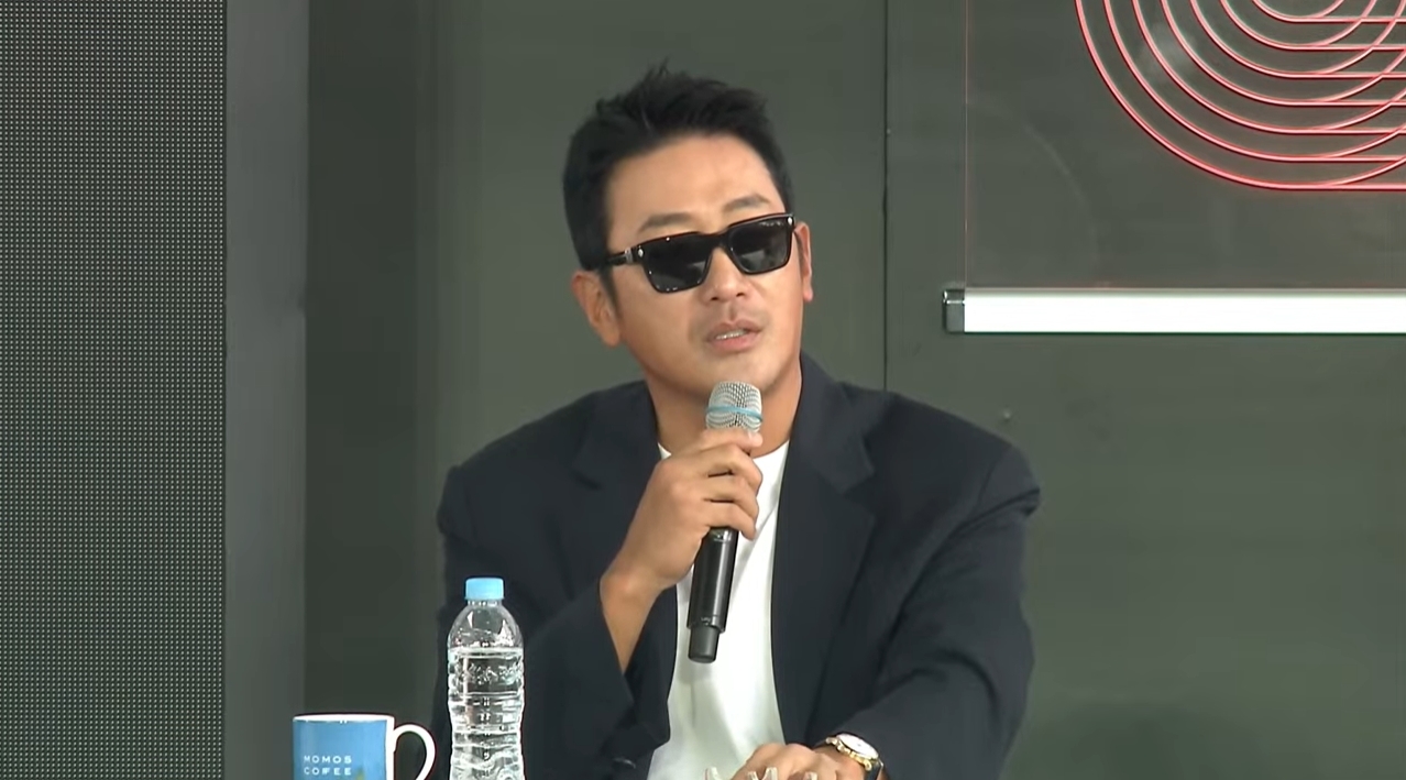 하정우 감독/사진=부산국제영화제 유튜브 캡처