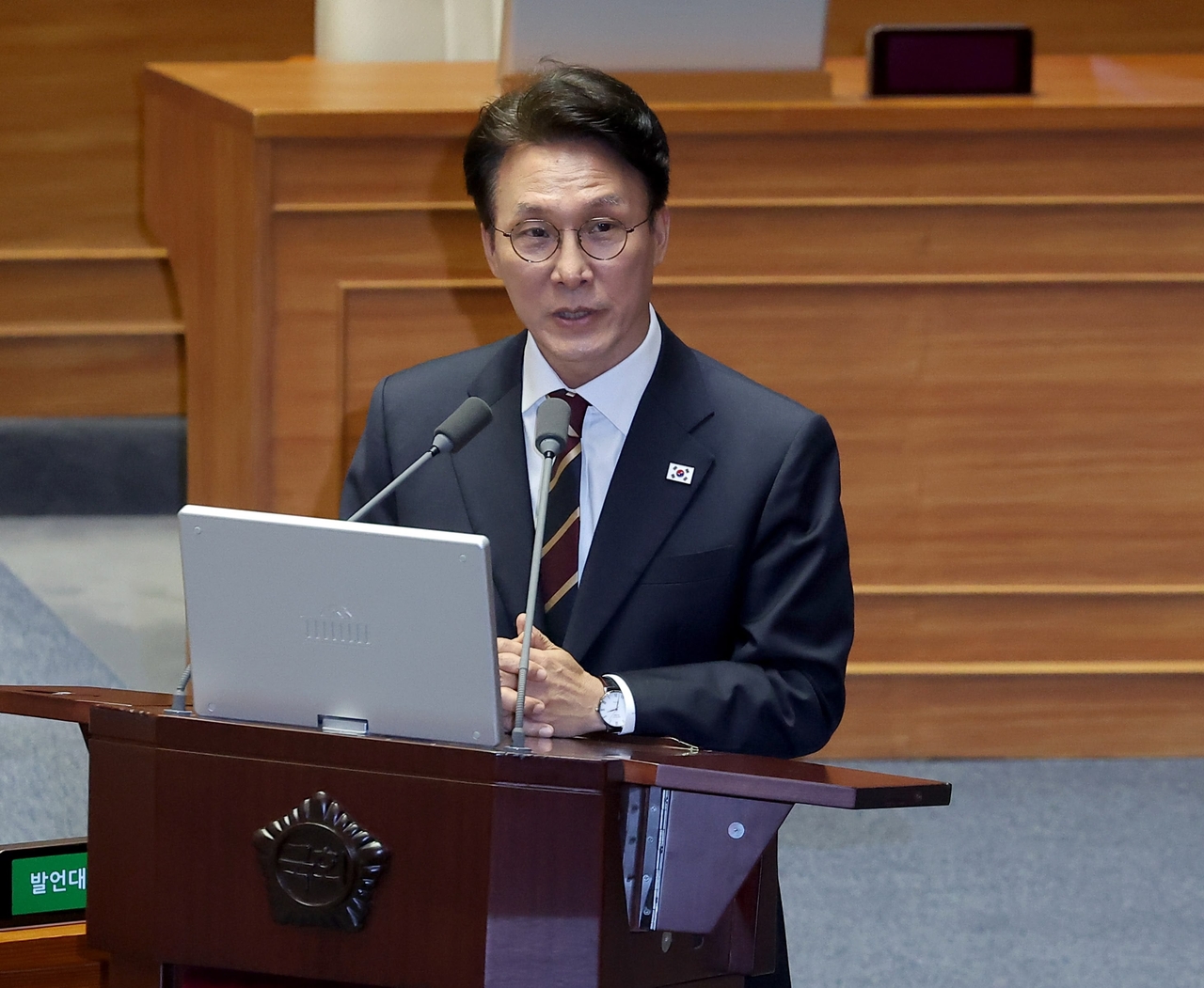 Prime Minister Kim Min-seok attends a parliamentary interpellation session at the National Assembly in Seoul on Sept. 15.  (Yonhap)
