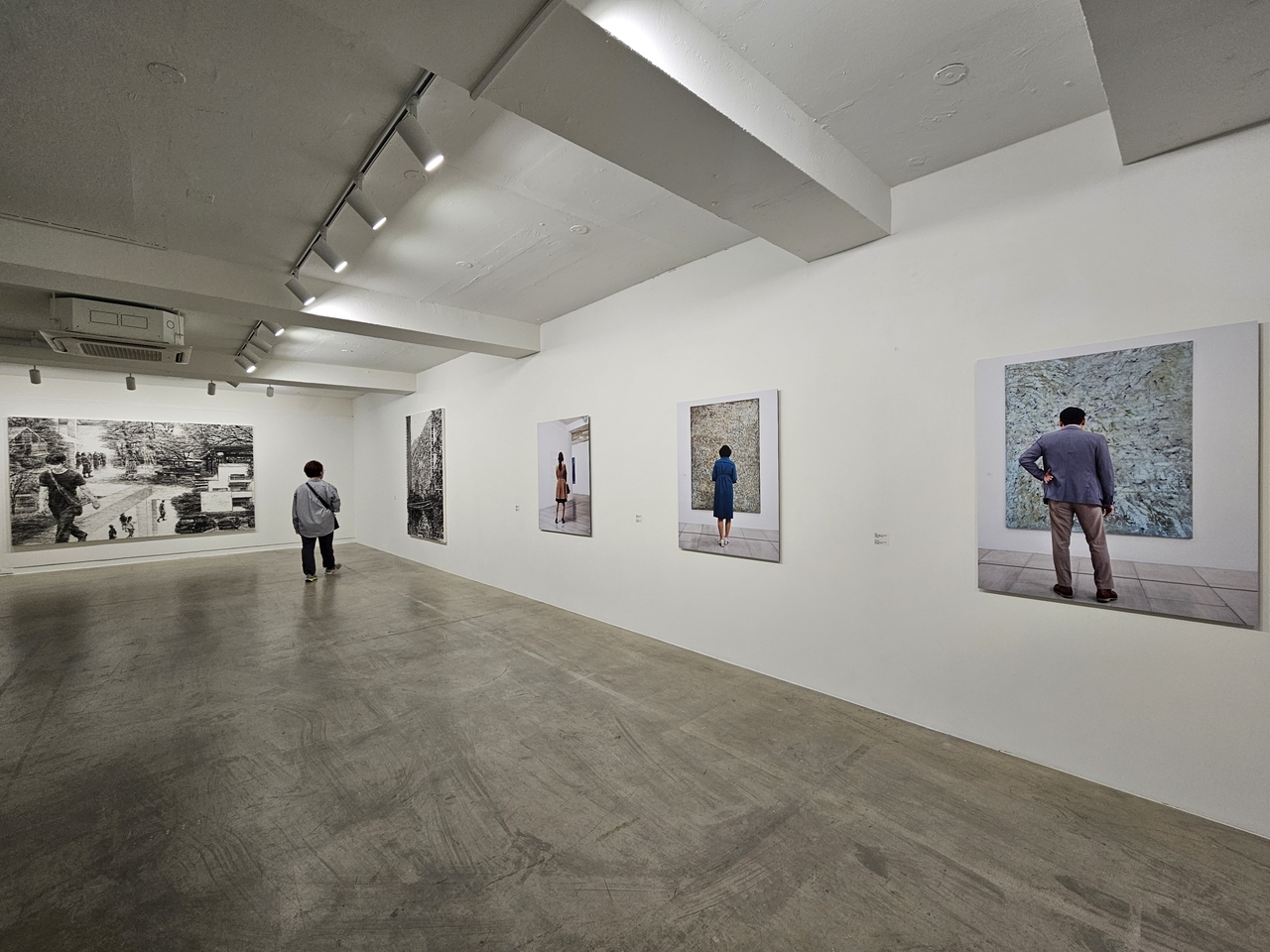 Installation view of the exhibition “In Portrait: Sungkok Art Museum 2025” at Sungkok Art Museum  (Park Yuna/The Korea Herald)