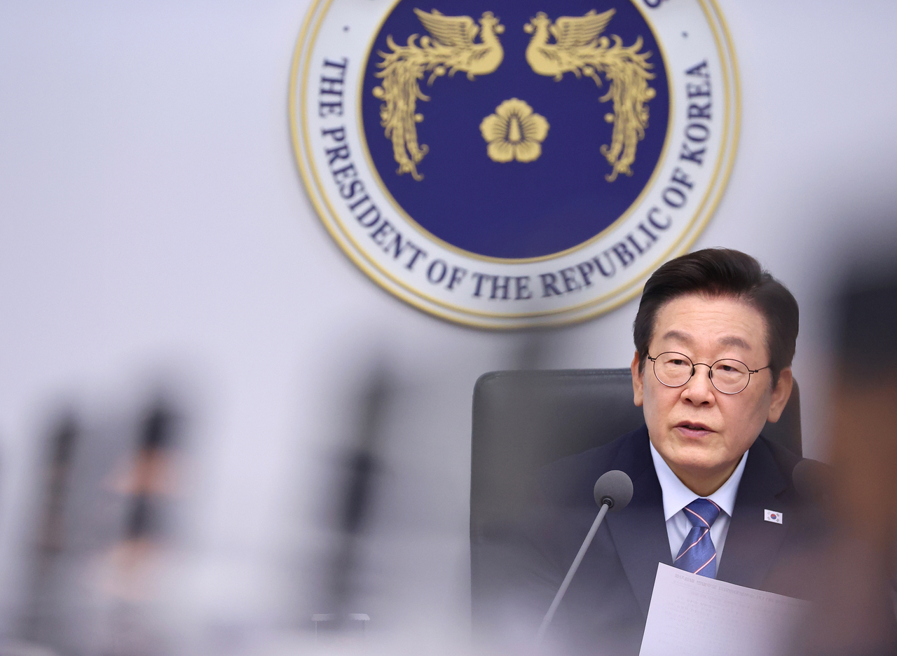 President Lee Jae-myung speaks at the 11th senior secretaries’ meeting at the presidential office in Yongsan, Seoul, on Thursday. (Yonhap)