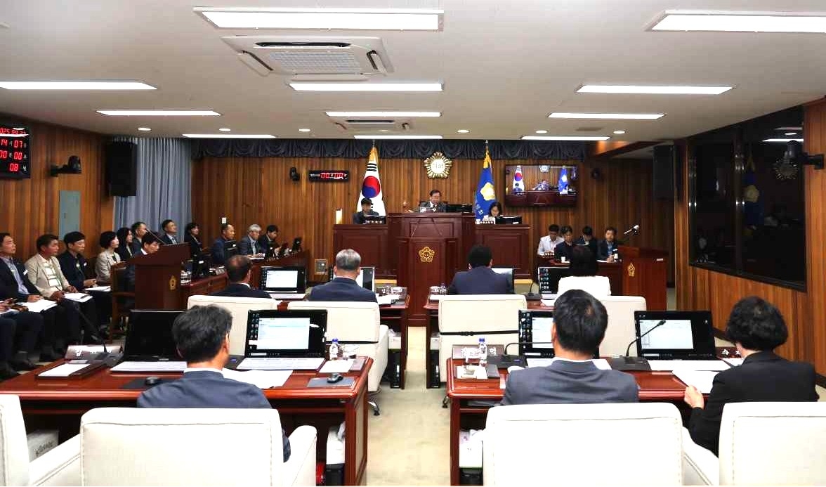 울진군의회가  22일, 11일간의 제286회 임시회를 마무리했다.[울진군 의회제공]