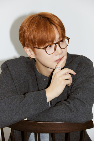 EXO’s Suho brings out 4th solo EP, Chen announces solo show