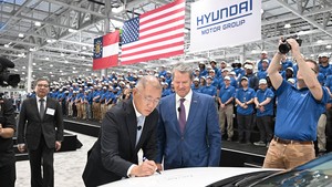 Georgia governor eyes Hyundai talks in Seoul after raid fallout