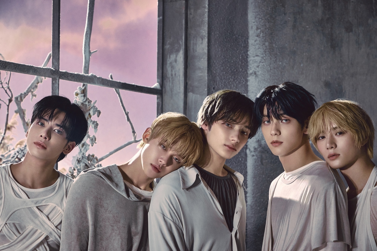 Tomorrow X Together, Big Hit Music's boy group (Big Hit Music)