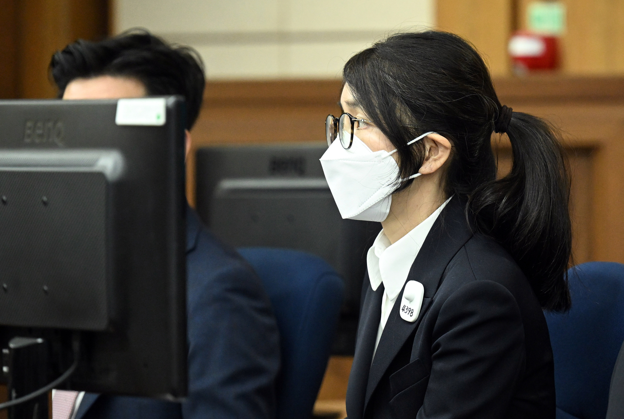 Former first lady Kim Keon Hee attends the first hearing in her criminal trial on Wednesday. (Yonhap)