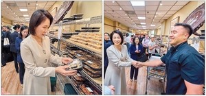 김혜경 여사 ‘케데헌 통김밥 열풍’ 체험…내조외교 활발