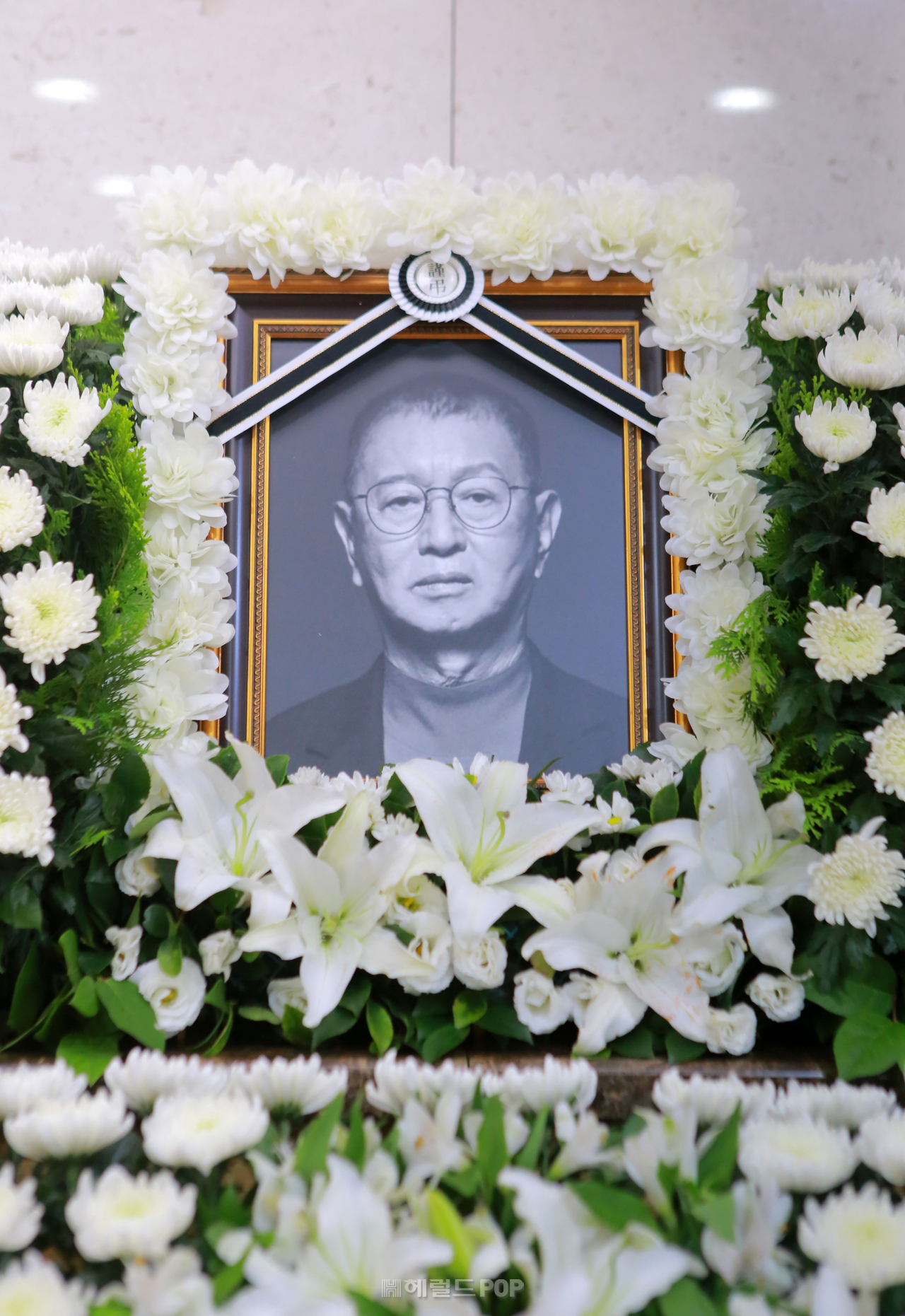 26일 서울 송파구 서울아산병원 장례식장에 개그맨 전유성의 빈소가 마련됐다.<사진=사진공동취재단>