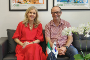 Moriarty, Nolan bring family drama and childhood heists to Seoul