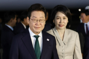 Lee arrives in S. Korea, set for summit with Ishiba in Busan next week