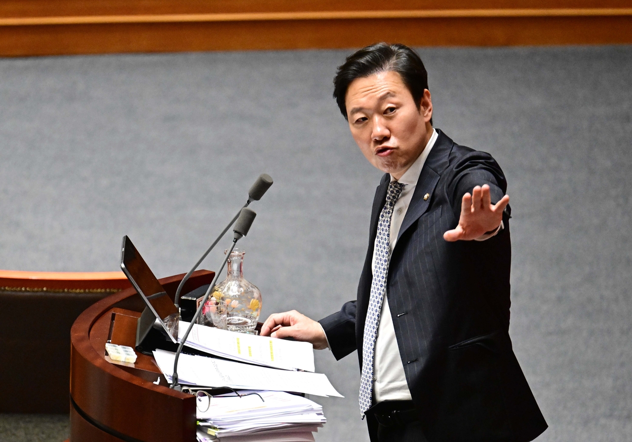 野 박수민, 필리버스터 15시간50분 돌파…최장 기록 경신 - 헤럴드경제