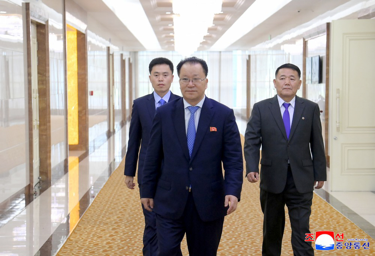 A North Korean delegation, led by Vice Foreign Minister Kim Sun-kyong, departed Pyongyang the previous day to attend the 80th session of the United Nations General Assembly, the Korean Central News Agency reported Friday. (Yonhap)