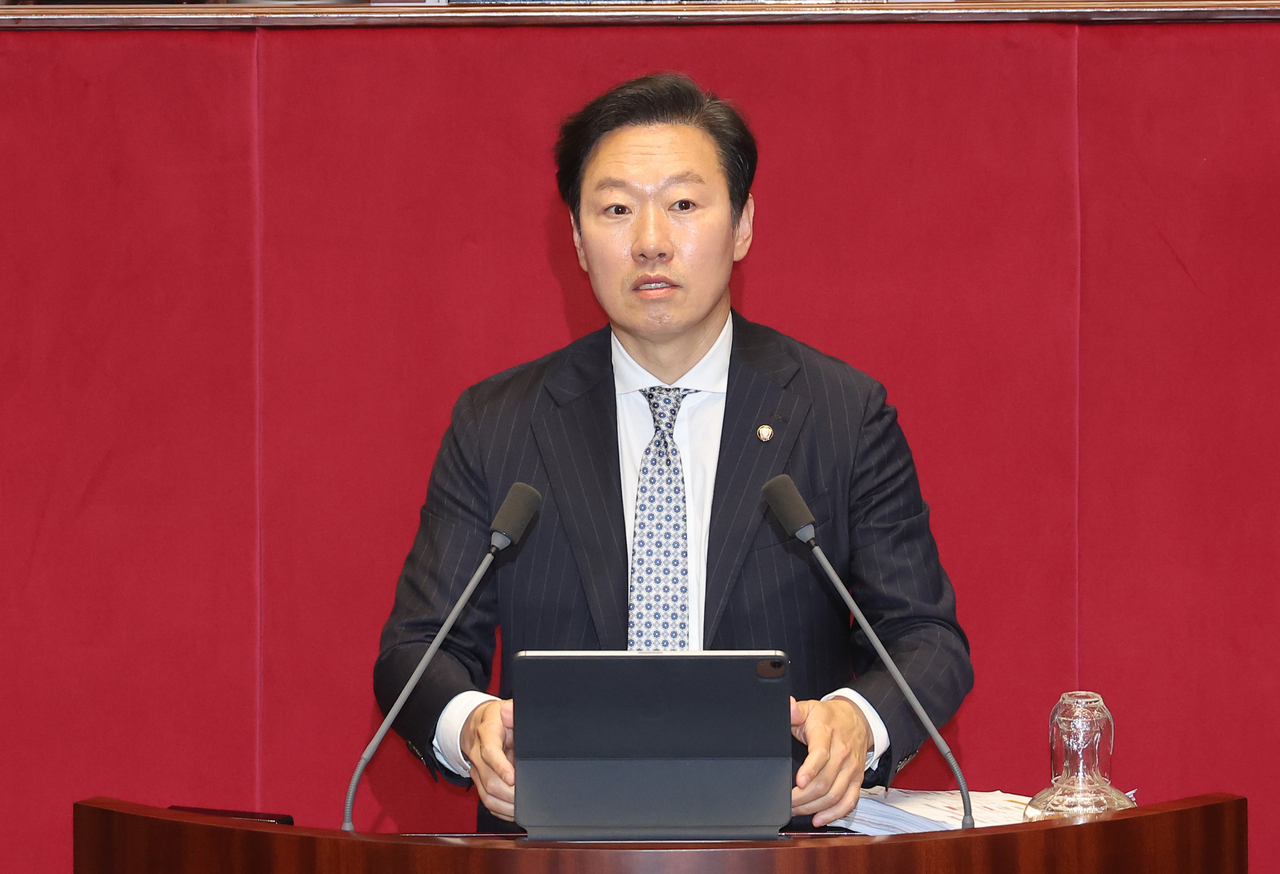 박수민 국민의힘 의원이 25일 서울 여의도 국회 본회의에서 게임룸 토토 일부개정법률안에 대한 무제한 토론을 하고 있다. [연합]