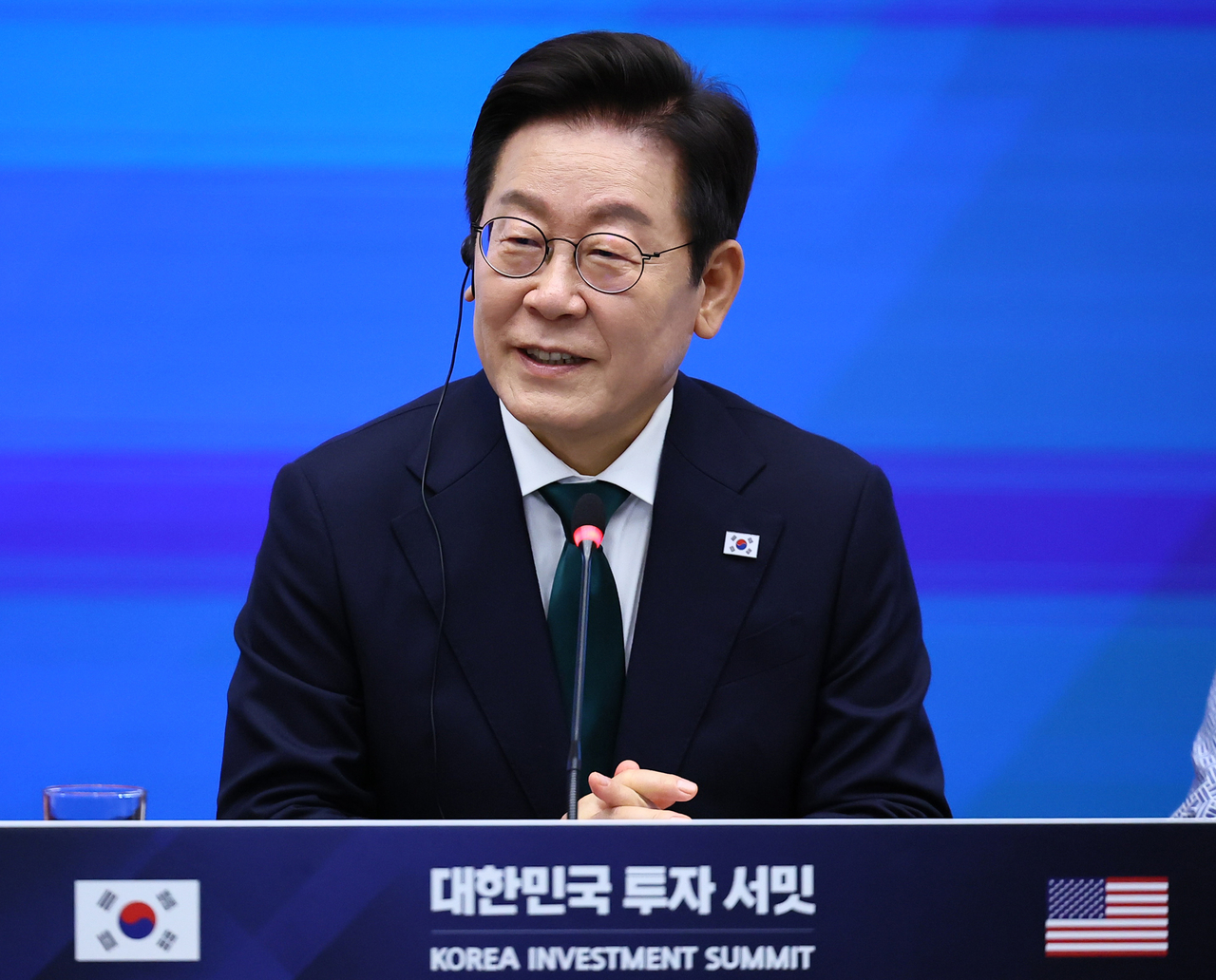 이재명 갤럭시 토토사이트이 25일(현지시간) 미국 뉴욕 증권거래소에서 열린 한국경제설명회 투자서밋에서 발언하고 있다. [연합]
