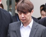 고법 “박유천, 소속사에 5억 배상…가처분 어기고 활동”