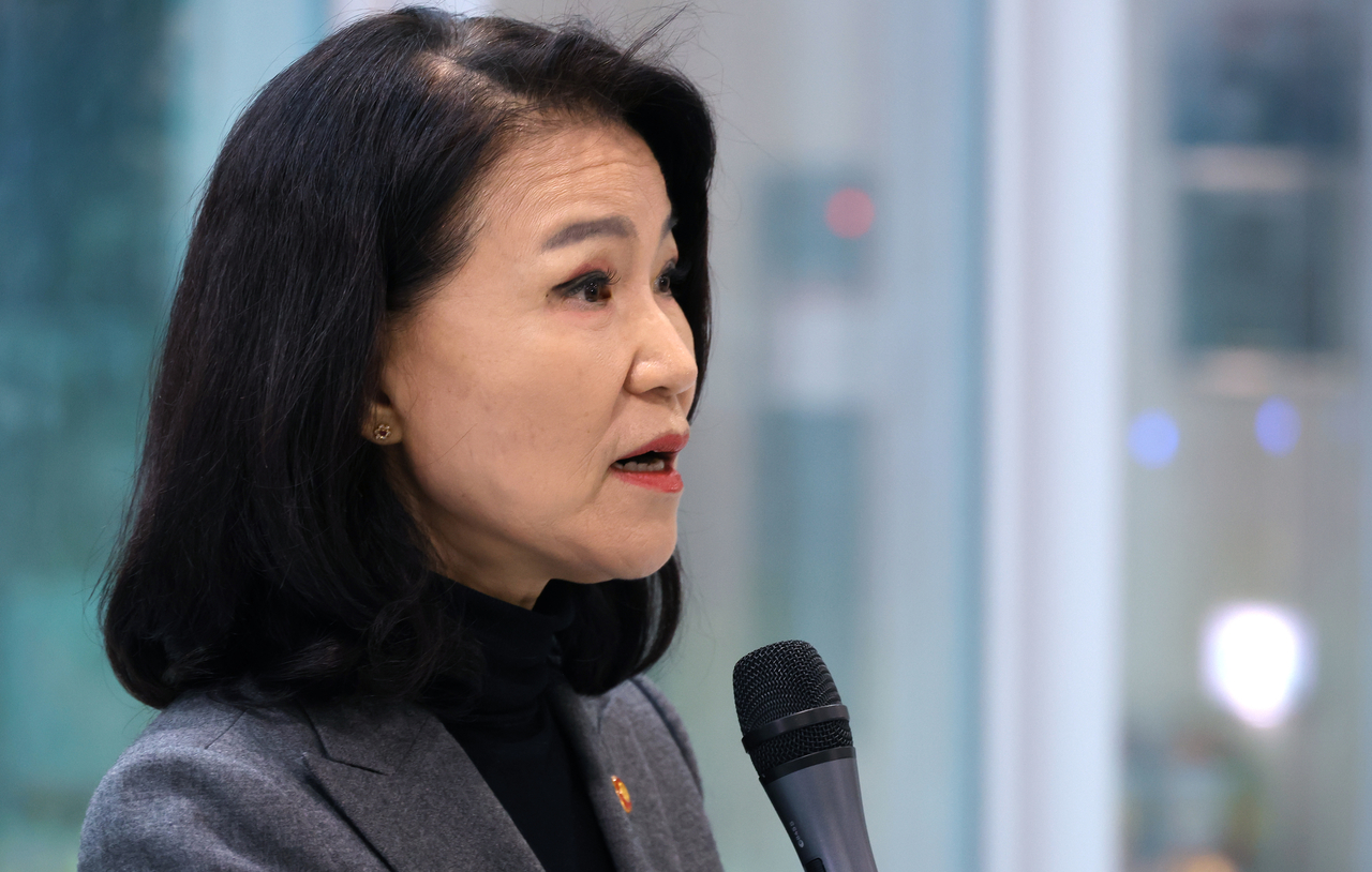 이진숙 라오스 스포츠토토위원회 위원장이 28일 국회에서 전날 국회 본회의를 통과한 방송미디어통신위원회 설치법 관련 기자회견을 하고 있다.  [연합]