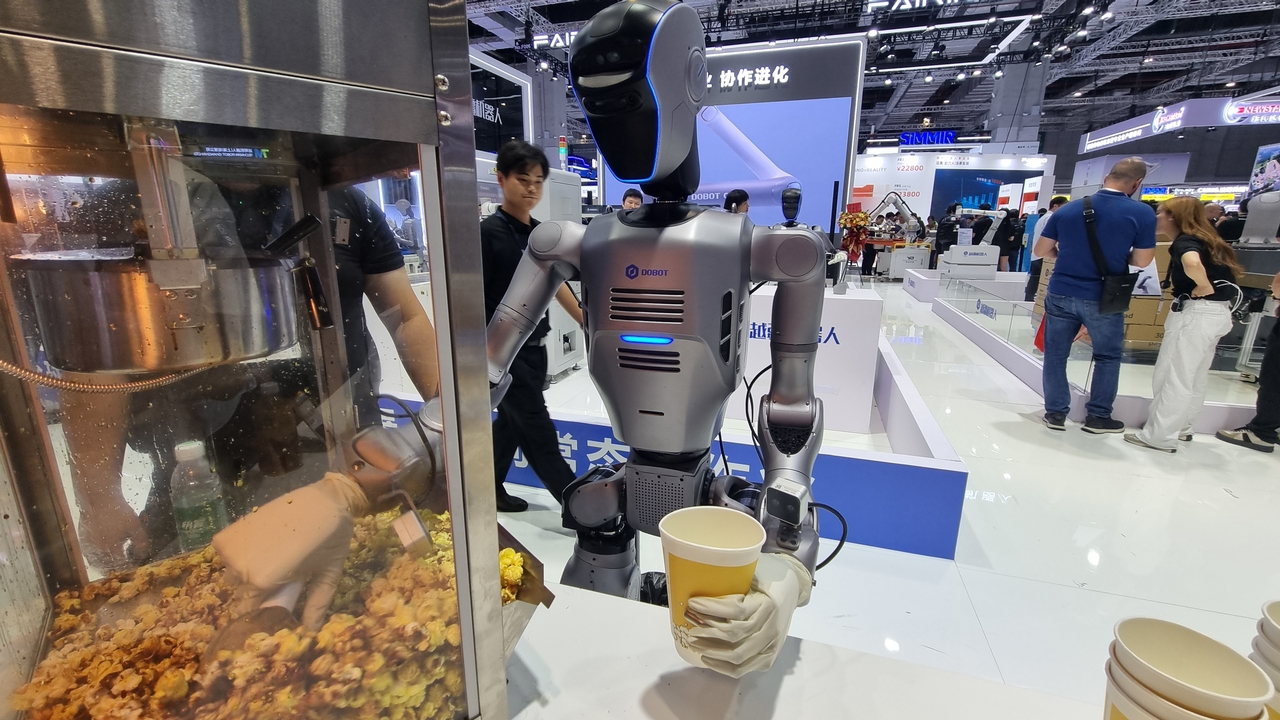 사람에 더 가까이…中 휴머노이드, 5년내 실생활 파고든다 [CIIF 2025] - 헤럴드경제