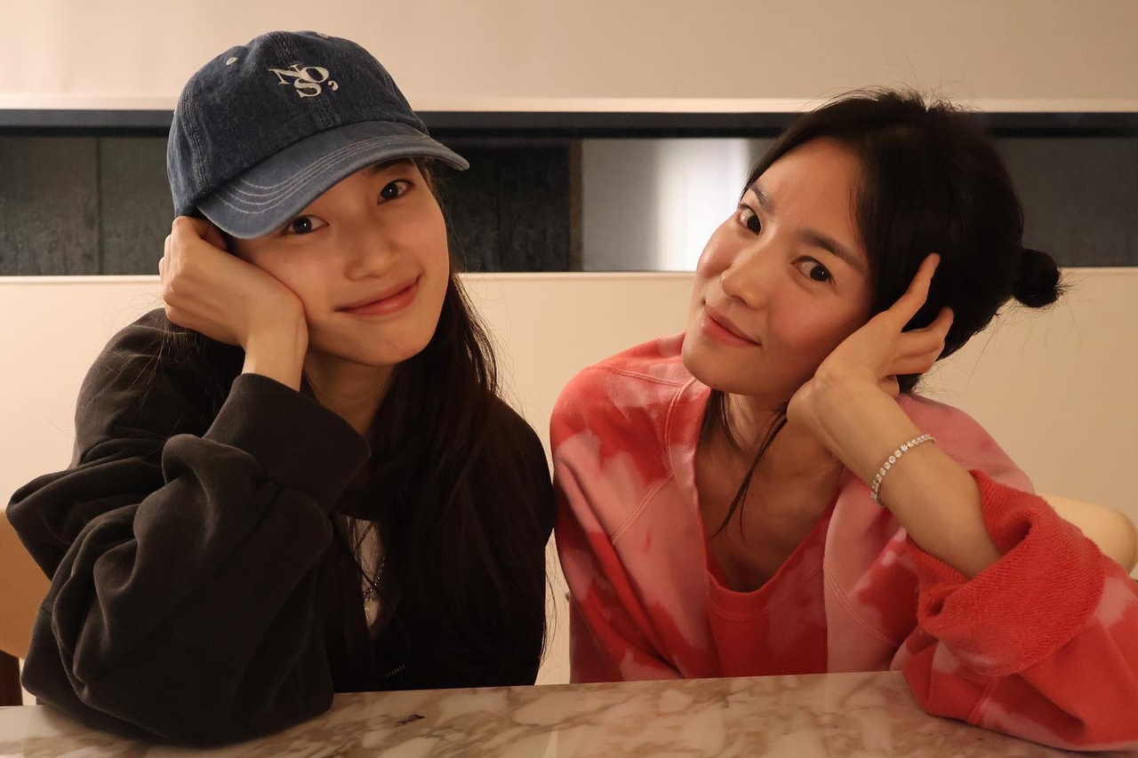 사진=송혜교 채널