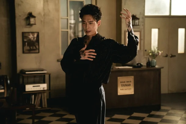 Jung Kyung-ho in "Boss"  (Hive Media Corp)