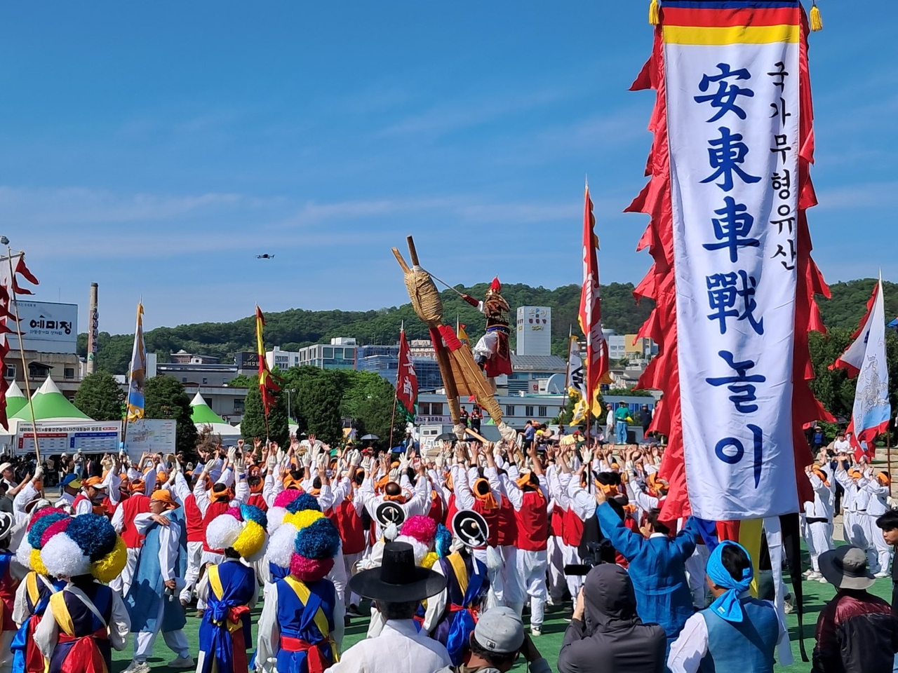 해외 토토사이트 순위가 오는 10월 2일과 3일, 중앙선1942 안동역 메인무대에 오른다[안동시 제공]