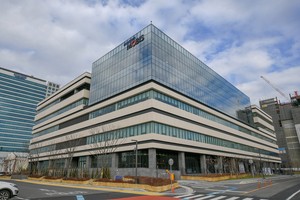 車부품 넘어 전장·반도체·로보틱스까지…미래 모빌리티 新영역 일구는 현대모비스의 무한도전 [그 회사 어때?]