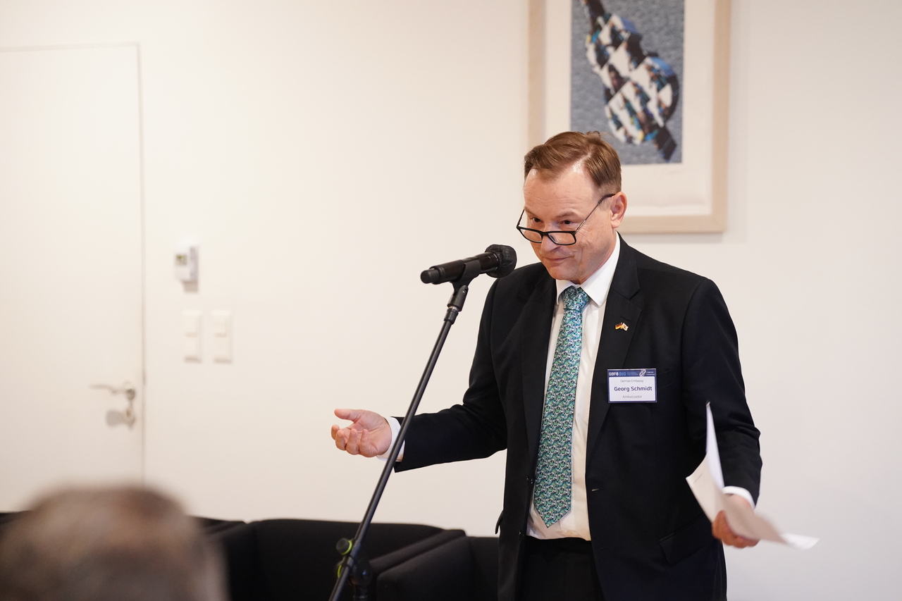 German Ambassador to Seoul Georg Schmidt delivers a welcome speech at The Korea Herald’s Global Business Forum held at the German ambassador’s residence in Seoul, Tuesday. (The Korea Herald)