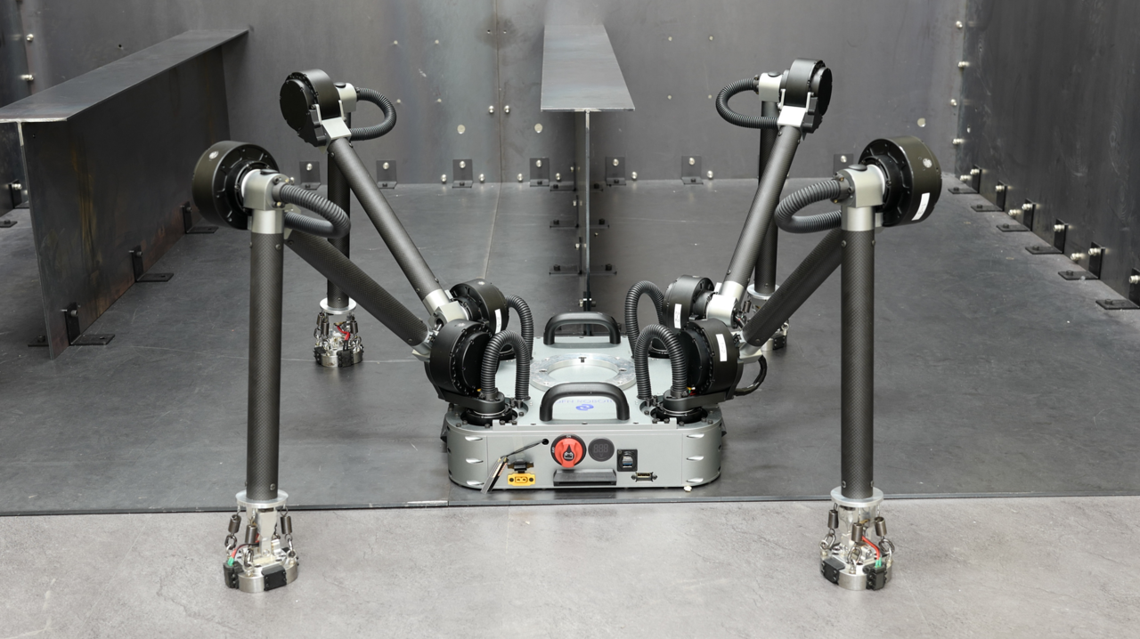 A quadruped wall-climbing robot developed by Diden Robotics. (KAIST)