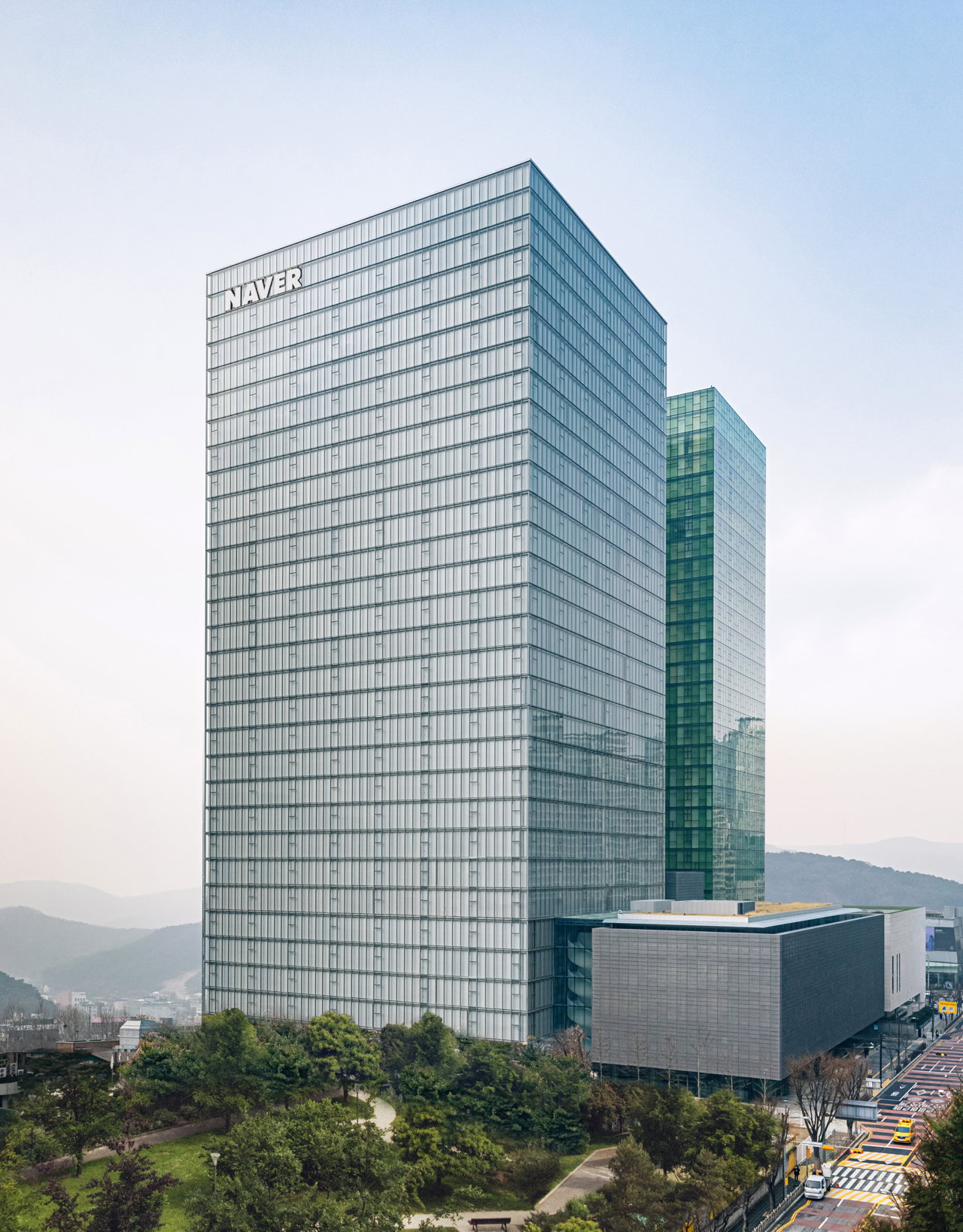 카지노 토토이 입주해 있는 네이버 1784. [네이버 제공]
