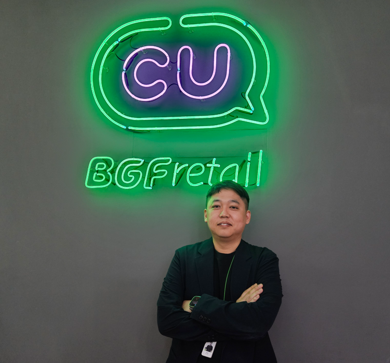 정환 BGF리테일 온라인커머스팀장이 지난 30일 서울 강남구 삼성동 BGF리테일 본사에서 본지와 인터뷰를 마치고 포즈를 취하고 있다. [BGF리테일 제공]