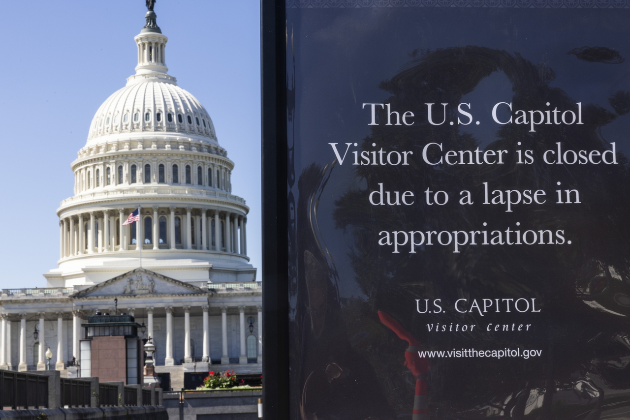 A sign outside the US Capitol advises visitors about the government shutdown in Washington on Wednesday.   EPA-Yonhap