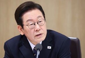 Lee apologizes to adoptees as Hague Convention takes effect in S. Korea