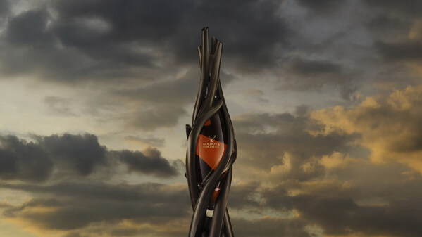 GORDON &amp; MACPHAIL REVEALS 'ARTISTRY IN OAK' DECANTER DESIGN BY ACCLAIMED ARCHITECT JEANNE GANG FOR THE WORLD'S OLDEST SINGLE MALT SCOTCH WHISKY