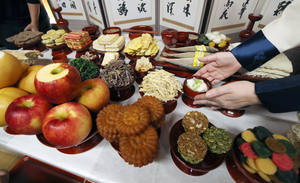 올 추석, 간편 상차림이 대세..."명절 음식 스트레스는 옛말" - 뉴스 썸네일 이미지