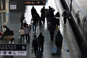 “엄마 KTX 표 못 끊었어, 일단 타” 네 식구 벌금 48만원…연휴 때 주의해야[부동산360]