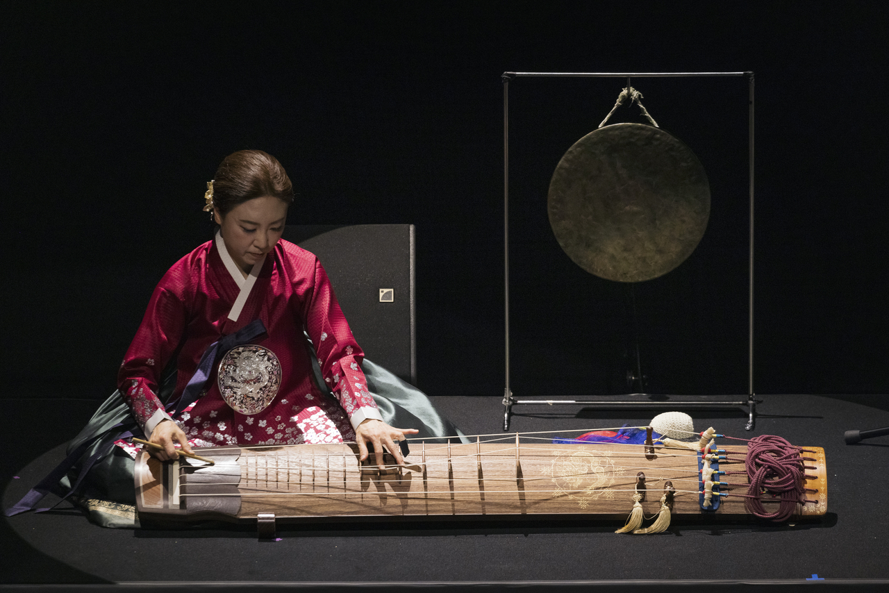 Geomungo player Heo Yoon-jeong (Seoul Foundation for Arts and Culture)