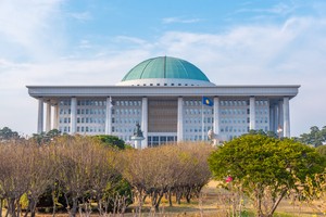 Parliament's regular audit to summon hundreds of business tycoons