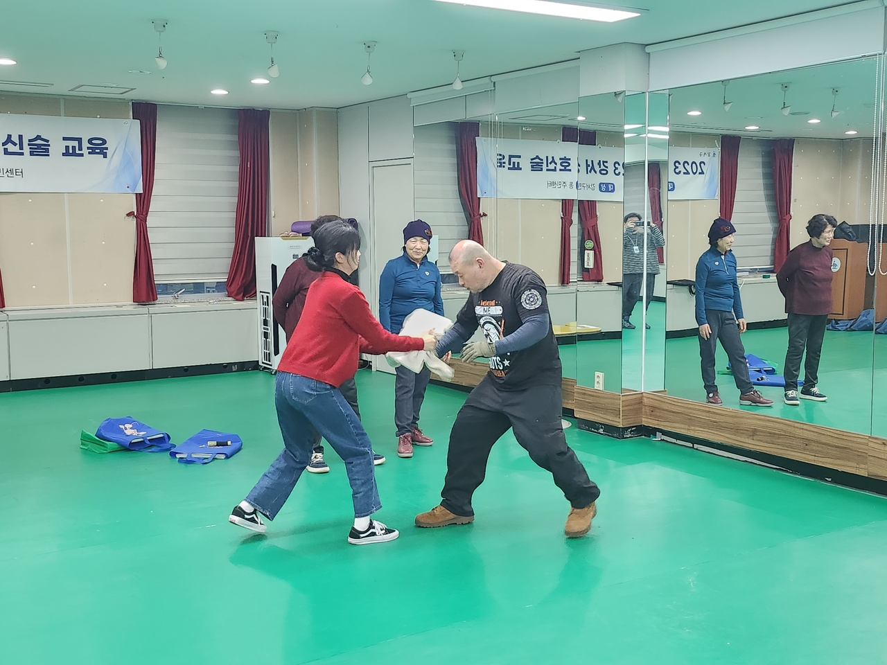 염창동 호신술배우기