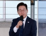 李대통령 ‘국정자원’ 방문 복구인력 격려