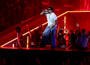 Super Bowl Halftime: Singer’s Trump Criticism & Conservative Response