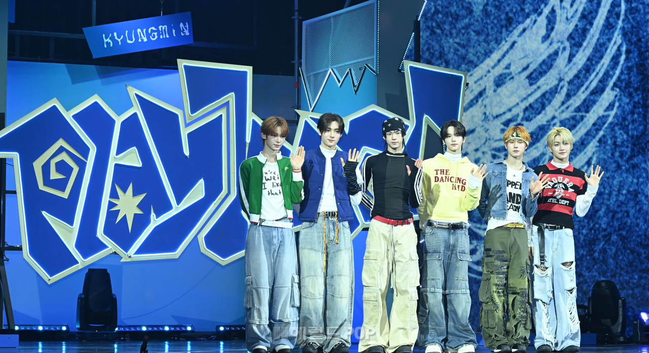 [헤럴드POP=윤병찬 기자]그룹 투어스가 TWS(투어스/ 신유, 도훈, 영재, 한진, 지훈, 경민) ) 미니 4집 ‘play hard’ 발매 기념 쇼케이스가 13일 오후 서울 광진구 예스24라이브홀에서 열렸다