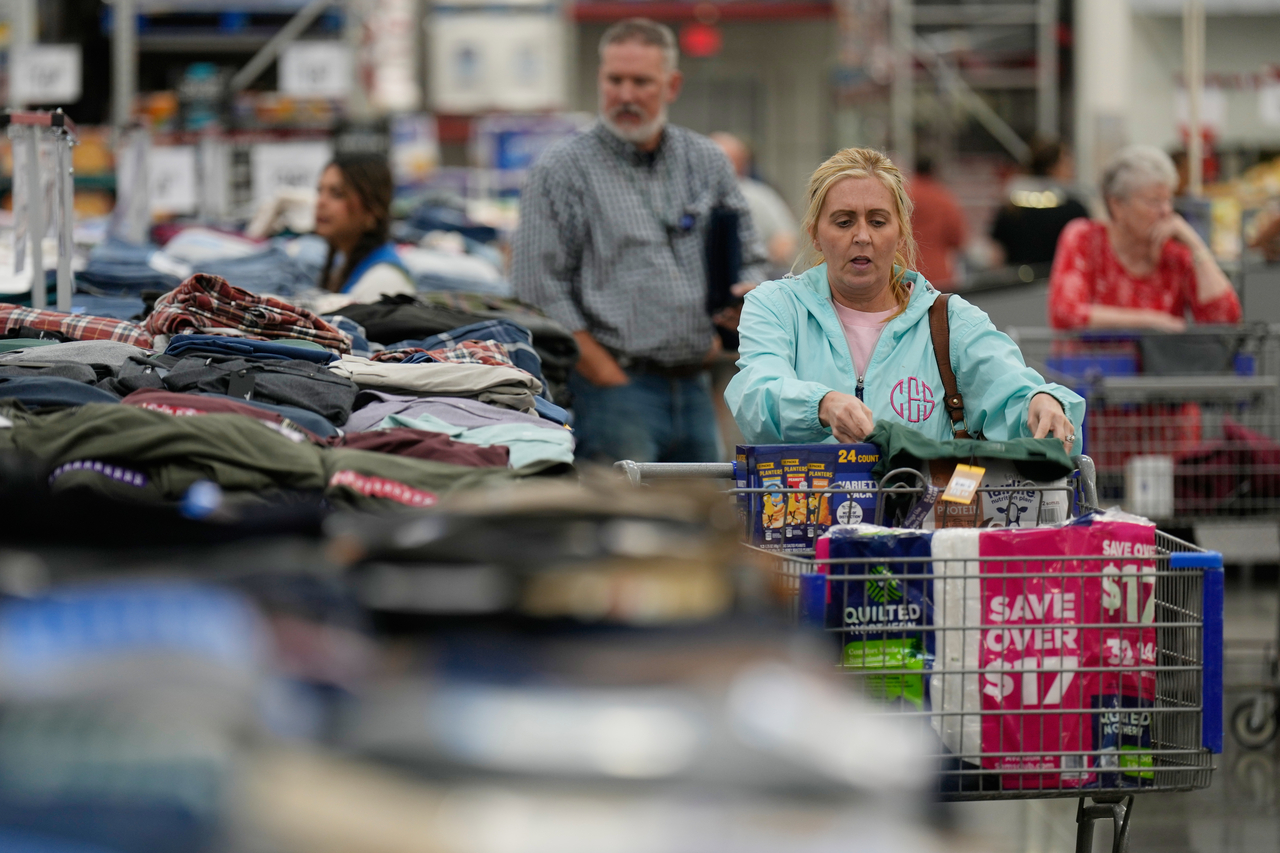 People shop for clothing at a Sam's Club in Bentonville, Arkansas, Sept. 24.   AP-Yonhap