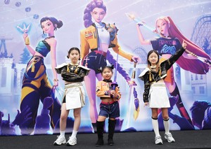 Lee calls for tax breaks, safety net for content artists